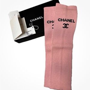 NIB CHANEL 24C Pink Leg Warmers with Black embroidered CHANEL logo NWT AUTHENTIC
